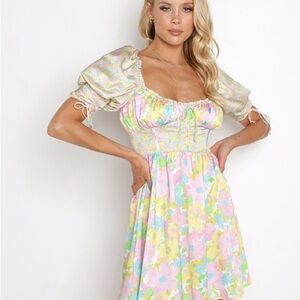 Floral Puff-Sleeve Babydoll Dress in Pastel Pink